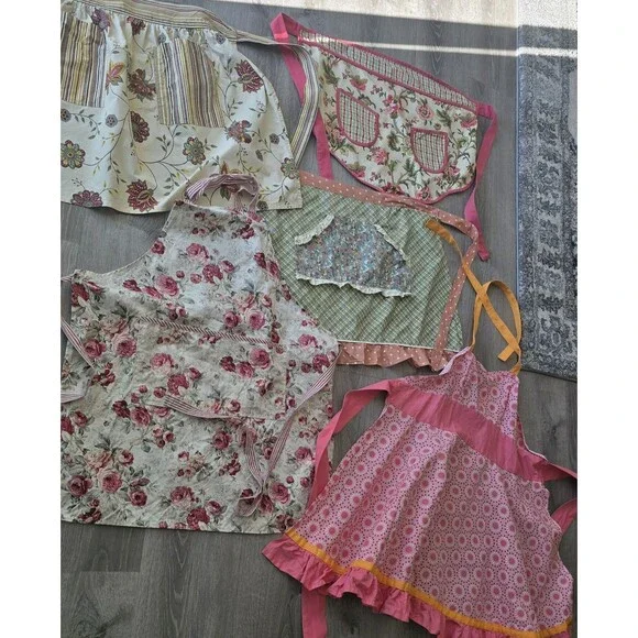 Lot of 5 Womans Aprons Half & Bib ~ Floral Scalloped Ruffle Feminine Designs - Picture 7 of 12